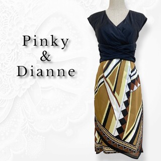 ピンキーアンドダイアン(Pinky&Dianne)のPinky&Dianne ノースリーブワンピース ラップスカート風 スカーフ柄(ひざ丈ワンピース)