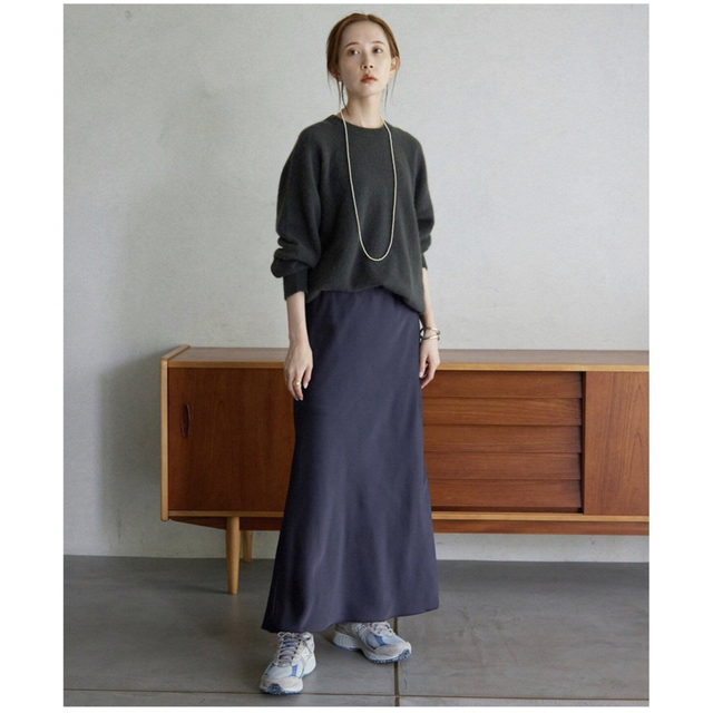 SLOBE IENA(スローブイエナ)のサテンマーメイドスカート レディースのスカート(ロングスカート)の商品写真