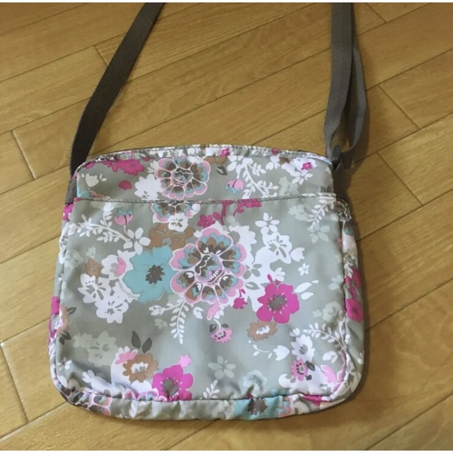 LeSportsac(レスポートサック)の美品♡レスポ ショルダーバッグ レディースのバッグ(ショルダーバッグ)の商品写真