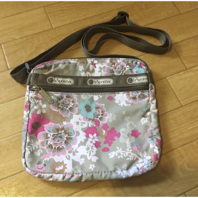 LeSportsac(レスポートサック)の美品♡レスポ ショルダーバッグ レディースのバッグ(ショルダーバッグ)の商品写真