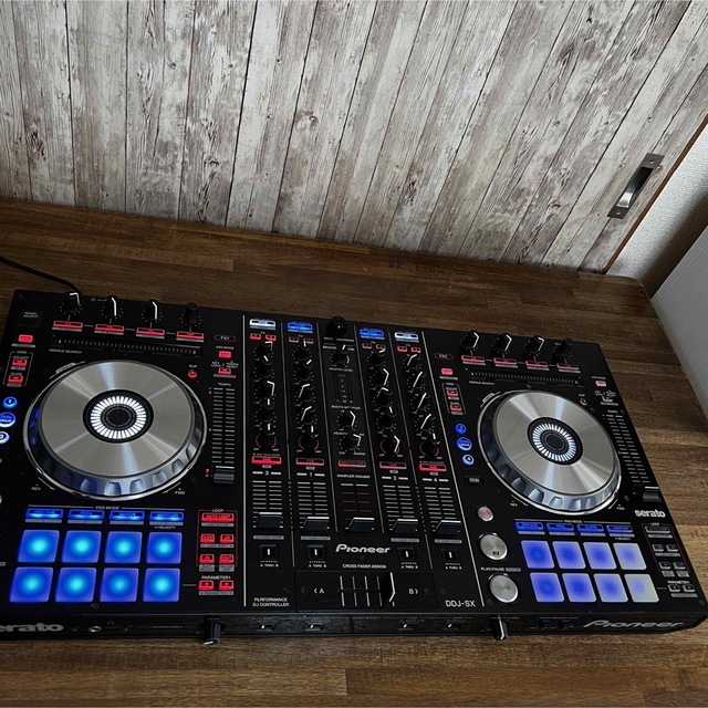 Pioneer(パイオニア)のパイオニア DJ コントローラー DDJ- SX Pioneer 透明カバー付き 楽器のDJ機器(DJミキサー)の商品写真