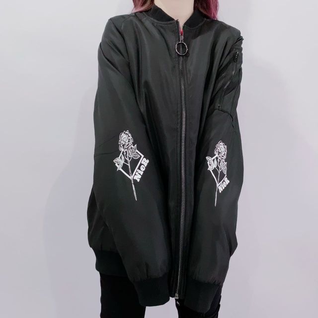 【新品同様】NieR ROSEブルゾンジャケット レディースのジャケット/アウター(ブルゾン)の商品写真