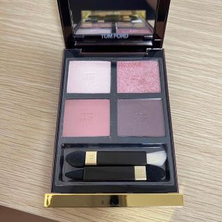 トムフォード(TOM FORD)の★美品★ トムフォード　アイカラークォード　030 インソレントローズ(アイシャドウ)