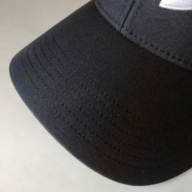 UNDER ARMOUR(アンダーアーマー)の新品 黒 アンダーアーマー ゴルフキャップ 帽子 メンズの帽子(キャップ)の商品写真