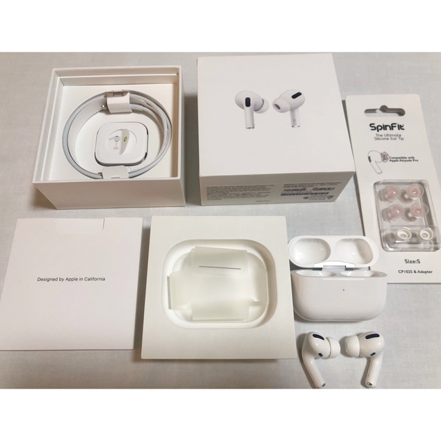 Apple(アップル)のApple AirPods pro MWP22J/A スマホ/家電/カメラのオーディオ機器(ヘッドフォン/イヤフォン)の商品写真