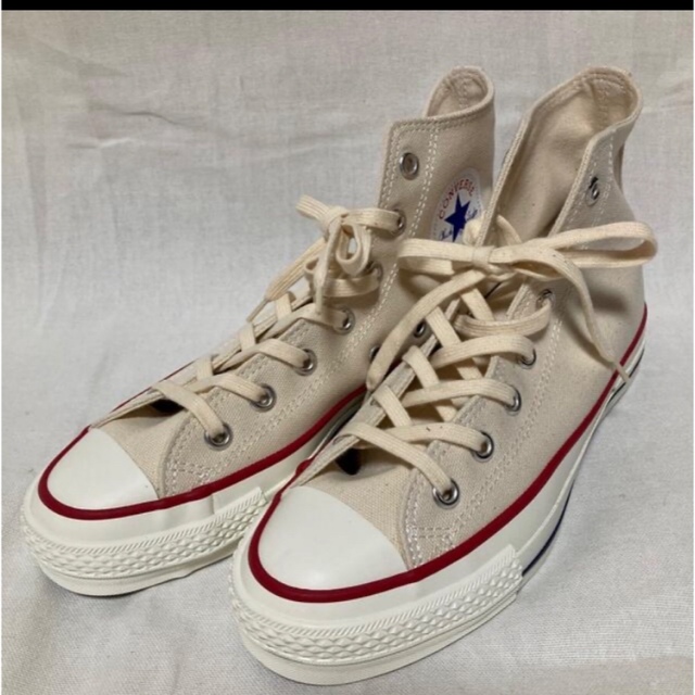 CONVERSE(コンバース)のりんご様専用　コンバースハイカット　24.5 レディースの靴/シューズ(スニーカー)の商品写真