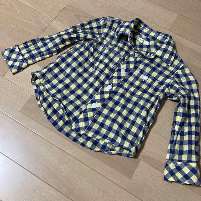 SHIPS(シップス)のSHIPS90サイズシャツ キッズ/ベビー/マタニティのキッズ服男の子用(90cm~)(Tシャツ/カットソー)の商品写真