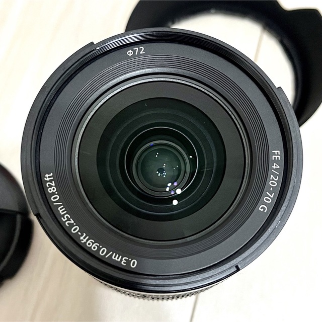 SONY(ソニー)のほぼ未使用　SONY FE 20-70mm F4 G SEL2070G スマホ/家電/カメラのカメラ(レンズ(ズーム))の商品写真