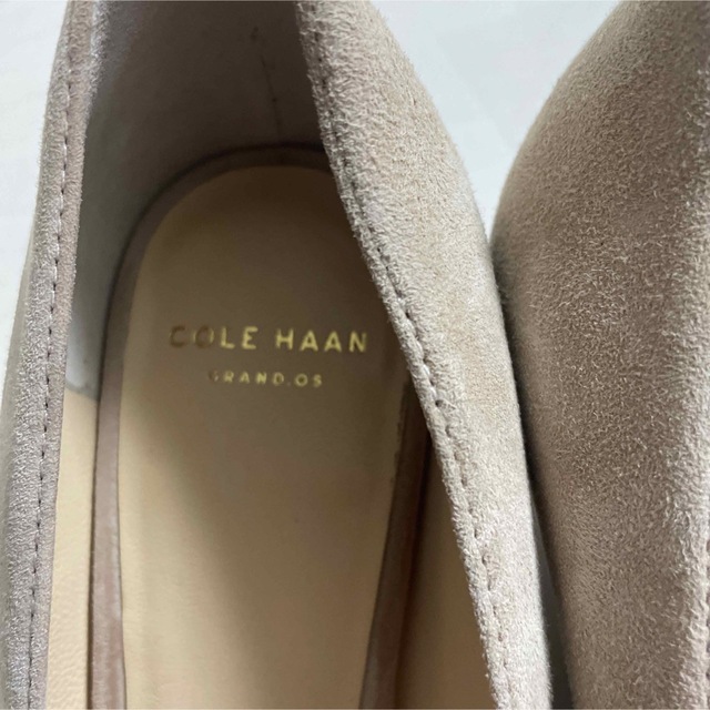 Cole Haan(コールハーン)のCOLE HAAN コールハーン　ベージュ　パンプス　22.5センチ　5.5 レディースの靴/シューズ(ハイヒール/パンプス)の商品写真