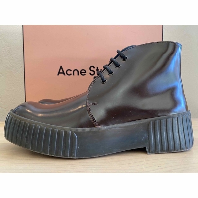 Acne Studios(アクネストゥディオズ)の新品 ACNE チャッカブーツ デザーブーツ 厚底ラ アンクルブーツ 革靴 メンズの靴/シューズ(ブーツ)の商品写真