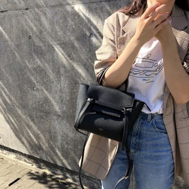 CELINE セリーヌ ベルトバッグ マイクロ ブラック | www.jarussi.com.br