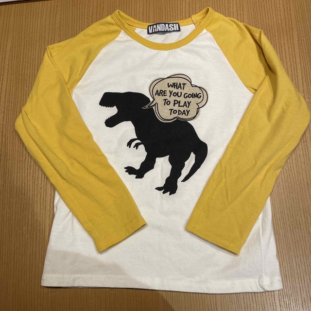 キッズ　長袖シャツ　　120 キッズ/ベビー/マタニティのキッズ服男の子用(90cm~)(Tシャツ/カットソー)の商品写真