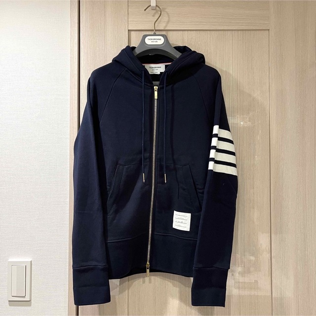 爆買いSALE】 THOM BROWNE - レア 限定 トムブラウン パーカーの通販