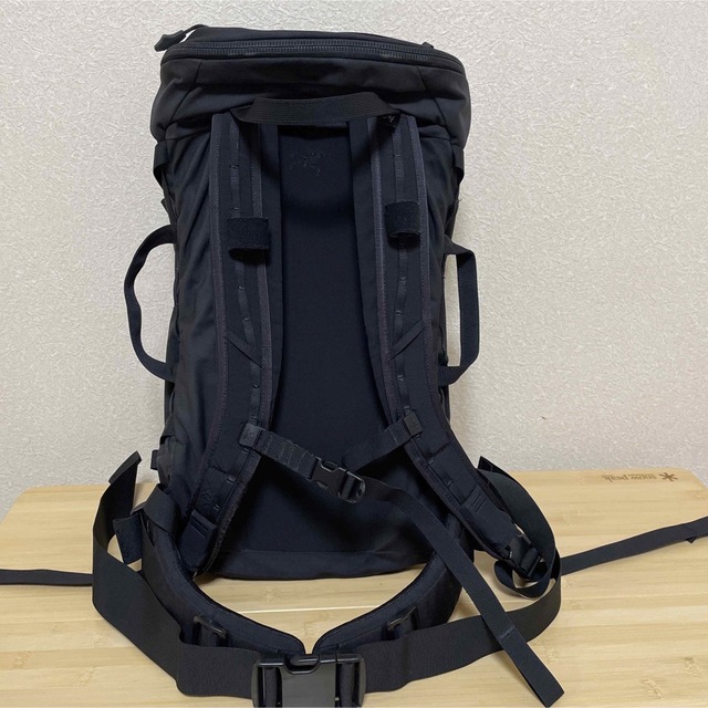 あっきー様専用 Arc'teryx leaf ASSAULT PACK 30 最新 axishcl.com