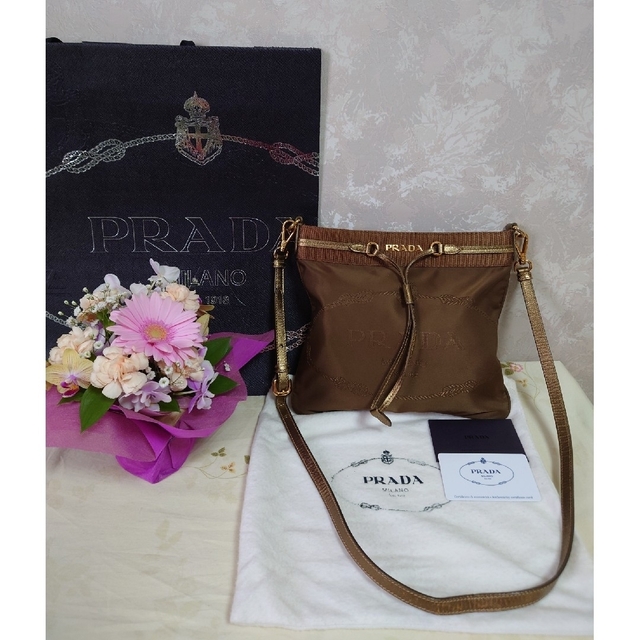 PRADA(プラダ)のプラダナイロンバッグ レディースのバッグ(ショルダーバッグ)の商品写真