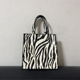 ザラ(ZARA)のZARA アニマル柄レザーミニトートバッグ(トートバッグ)