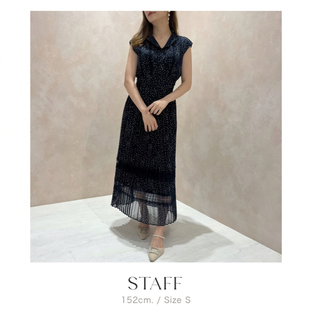 Her lip to(ハーリップトゥ)の【新品未使用】 Polka Dot Side Bow Pleated Dress レディースのワンピース(ロングワンピース/マキシワンピース)の商品写真