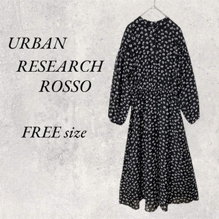 アーバンリサーチロッソ(URBAN RESEARCH ROSSO)の新品・未使用　アーバンリサーチロッソ　黒花柄ロングスカート　FREE size(ロングワンピース/マキシワンピース)