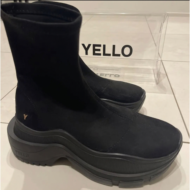 yello ショートブーツ