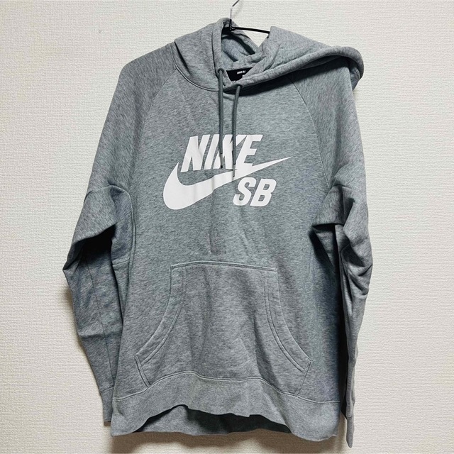 NIKE(ナイキ)のNIKE パーカー メンズのトップス(パーカー)の商品写真