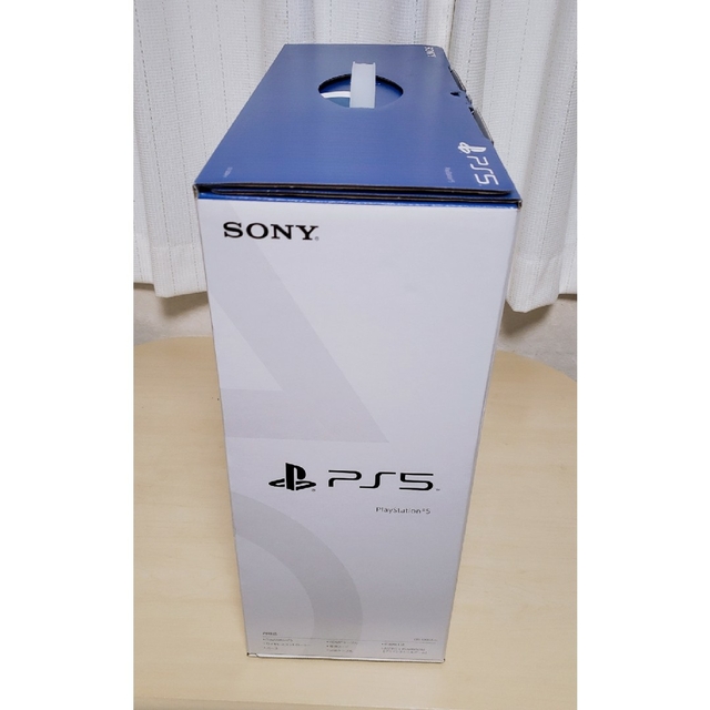 PlayStation(プレイステーション)の新品未開封　SONY PlayStation5 　CFI-1200A01 エンタメ/ホビーのゲームソフト/ゲーム機本体(家庭用ゲーム機本体)の商品写真