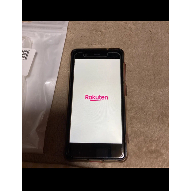 Rakuten(ラクテン)のRakuten mini  RED 中古品 スマホ/家電/カメラのスマートフォン/携帯電話(スマートフォン本体)の商品写真