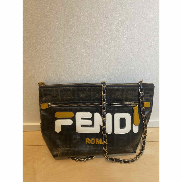 FENDI fila 2wayクラッチバッグ　付属品完備