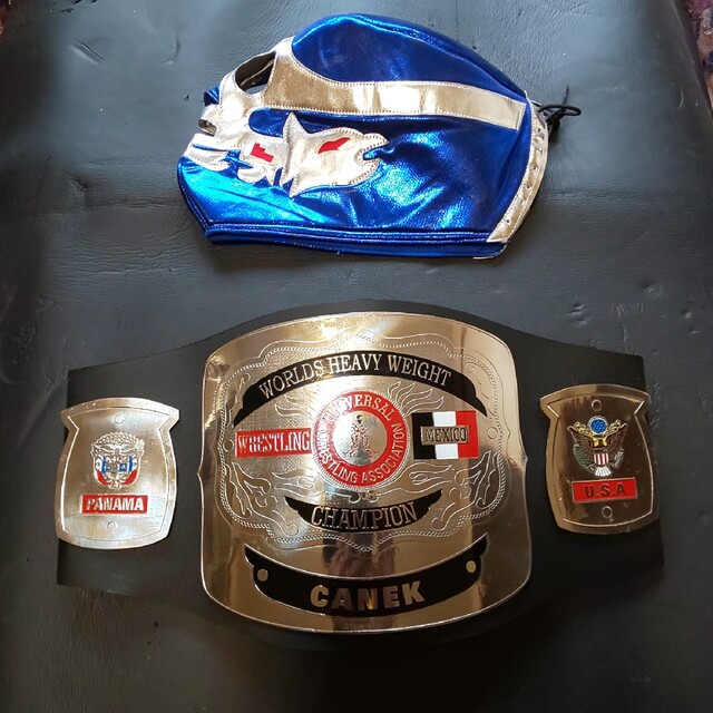 UWA世界ヘビー級チャンピオンベルト エル・カネック マスク 二点セット