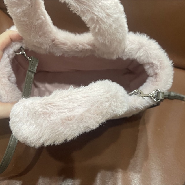 fur fur(ファーファー)のFURFUR エコファーバッグ【お値下げ中】 レディースのバッグ(ハンドバッグ)の商品写真