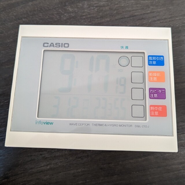 CASIO(カシオ)のCASIO 置時計DQL-210J インテリア/住まい/日用品のインテリア小物(置時計)の商品写真