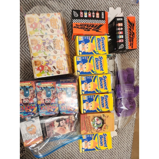 BE@RBRICK 達磨 ペコちゃん&ポコちゃん 100%&400% BE@RBRICK 達磨 ペコちゃん&ポコちゃん 100%&400%