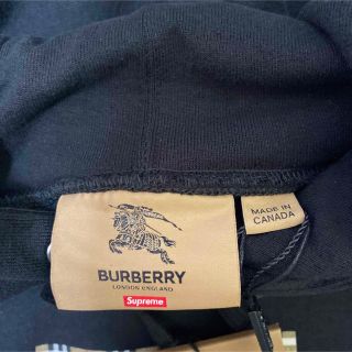 プレゼント対象商品 supreme パーカー Burberry box バーバリー