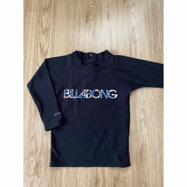 billabong(ビラボン)のBILLABONG ビラボン　ラッシュガード　90サイズ キッズ/ベビー/マタニティのキッズ服男の子用(90cm~)(水着)の商品写真