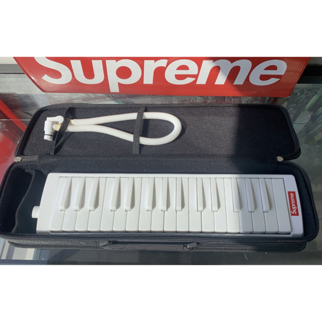 ハーモニカ/ブルースハープSupreme Hohner Melodica White