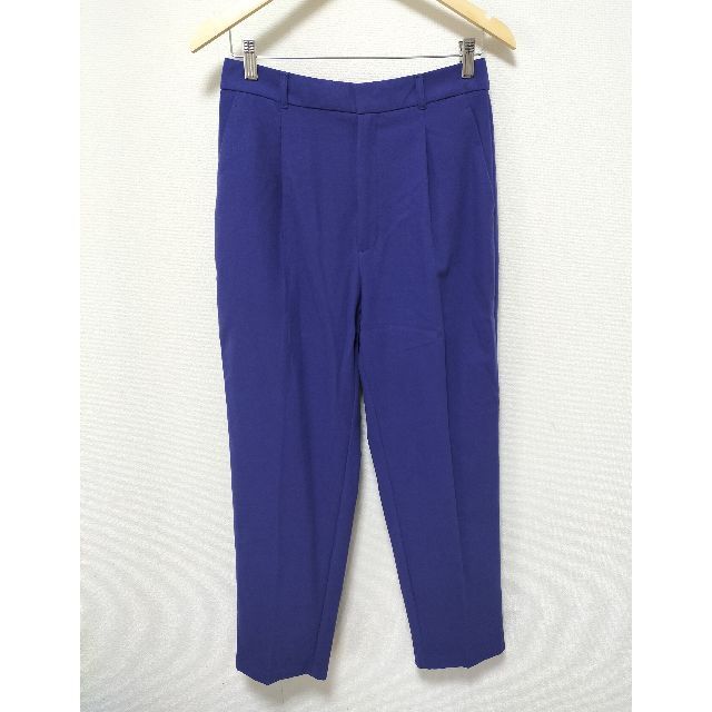GU(ジーユー)の新品 GU ジーユー 起毛タックテーパードパンツ ブルー XL 男女着用OK レディースのパンツ(カジュアルパンツ)の商品写真