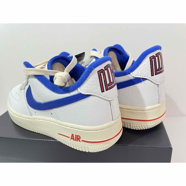 NIKE(ナイキ)の【新品】ナイキ ウィメンズ エアフォース1 ’07 LX "コマンドフォース" レディースの靴/シューズ(スニーカー)の商品写真