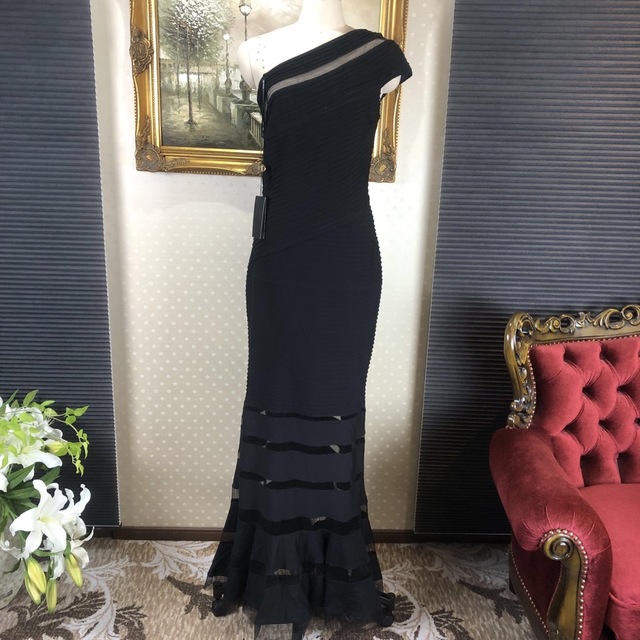 新品☆ TADASHI SHOJI サイズXS ブラック　【TADA112】