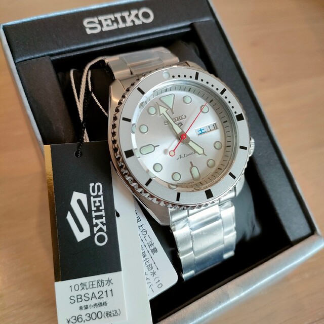 新品未使用 セイコー5スポーツ SBSA211 55周年記念モデル 数量限定品