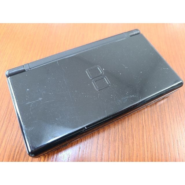 ニンテンドーDS(ニンテンドーDS)のNintendo DS Lite ジェットブラック【動作品・タッチペン付き】 エンタメ/ホビーのゲームソフト/ゲーム機本体(携帯用ゲーム機本体)の商品写真