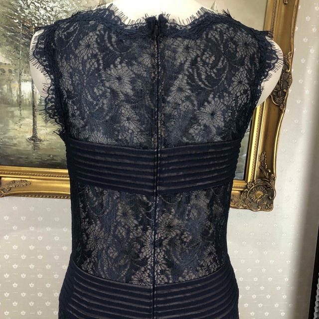 新品☆ TADASHI SHOJI サイズ4Ｐ　ブラック