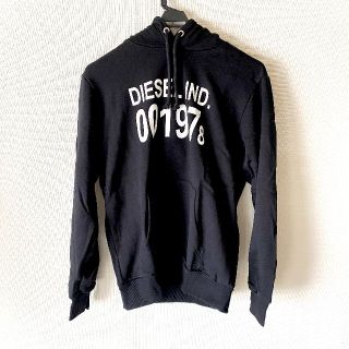 ディーゼル(DIESEL)の【新品未使用タグ付き】 ディーゼル スウェットパーカー ロゴ M(パーカー)