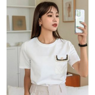 新品ちりめん風デコポケット付Tシャツ韓国ヨンニ✨oggi classy オフィス(Tシャツ(半袖/袖なし))