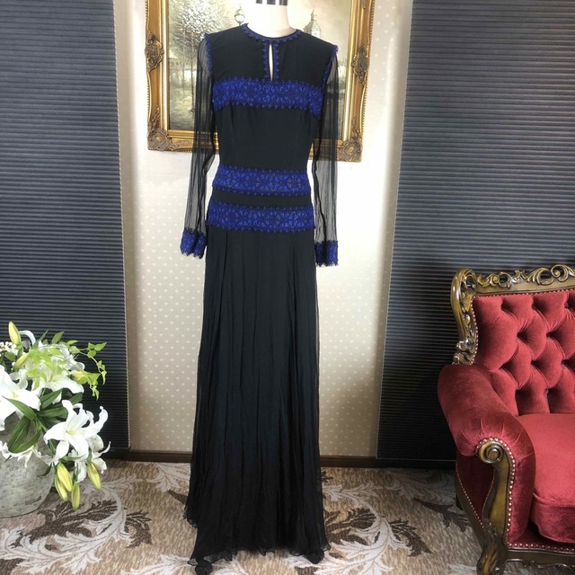 シルク♪新品☆ TADASHI SHOJI サイズ6 ブラック【180】