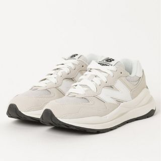 本日限定値下げ！未使用に近い new balance M5740 CA 24cm