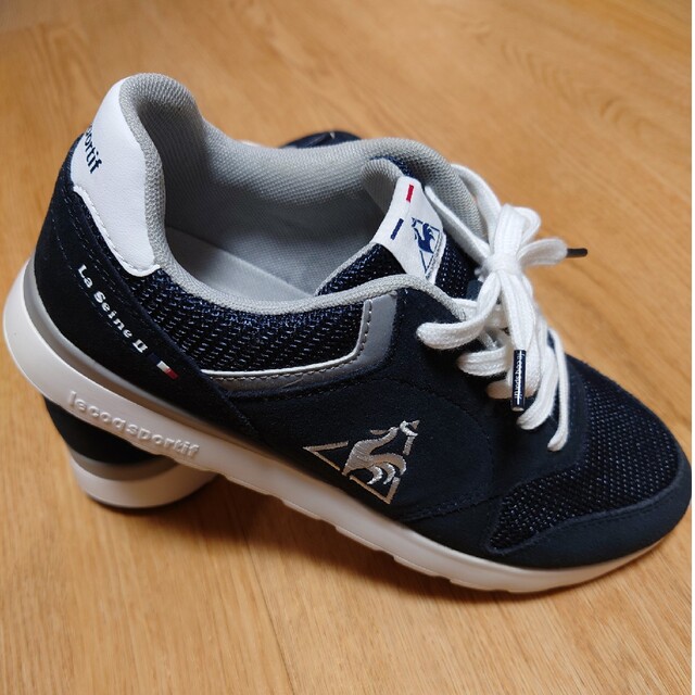 le coq sportif(ルコックスポルティフ)のチャーリー様専用　ルコック　スニーカー　「LA SEINE(ラ セーヌ)Ⅱ」 レディースの靴/シューズ(スニーカー)の商品写真