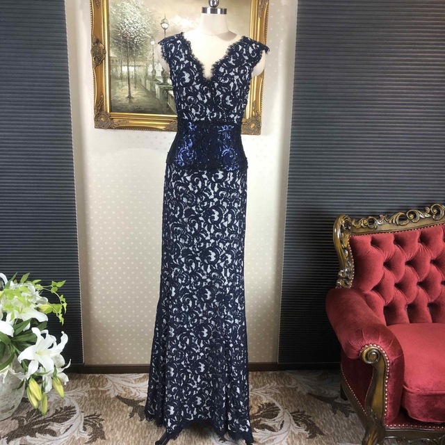 新品☆ TADASHI SHOJI サイズ6【T38】