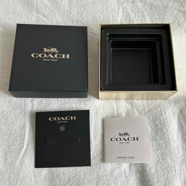 COACH(コーチ)のcoach ラッピングBOX インテリア/住まい/日用品のオフィス用品(ラッピング/包装)の商品写真