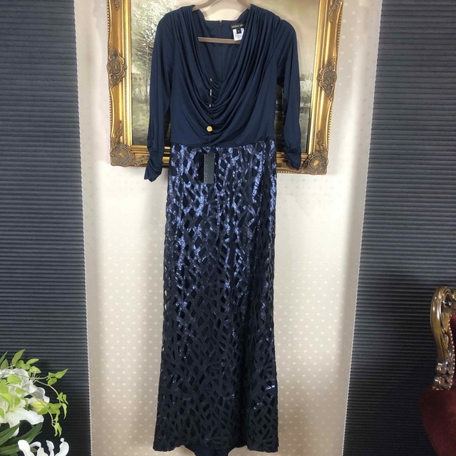 新品タグ付け☆TADASHI SHOJI サイズ6 (T11)