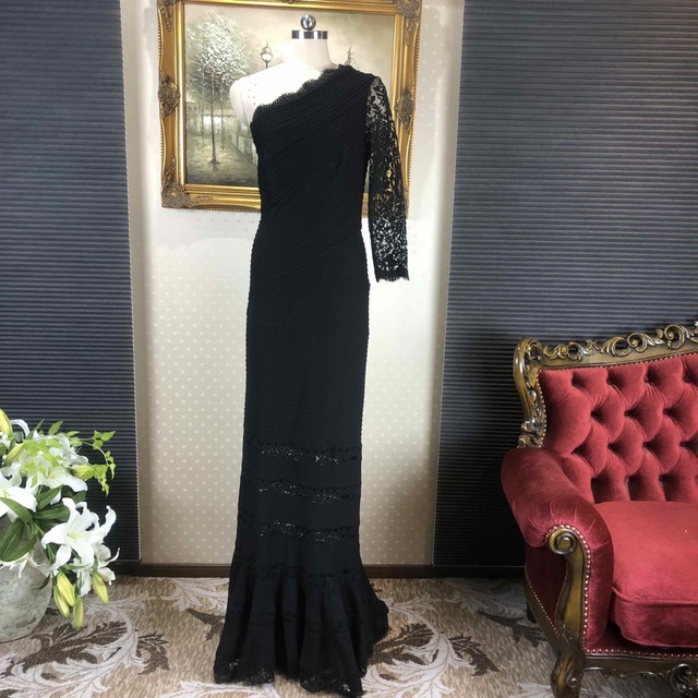 新品☆ TADASHI SHOJI サイズM (T1)