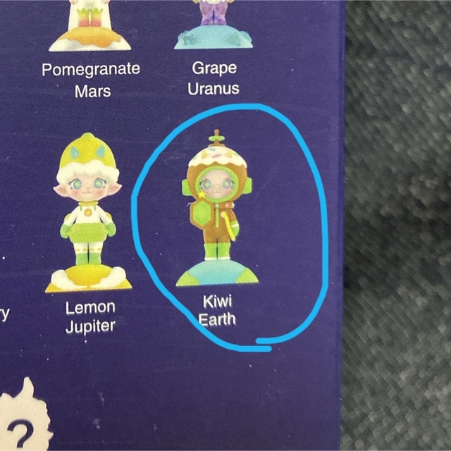 POPMART ZOE FRUIT PLANET Kiwi Earth エンタメ/ホビーのおもちゃ/ぬいぐるみ(キャラクターグッズ)の商品写真